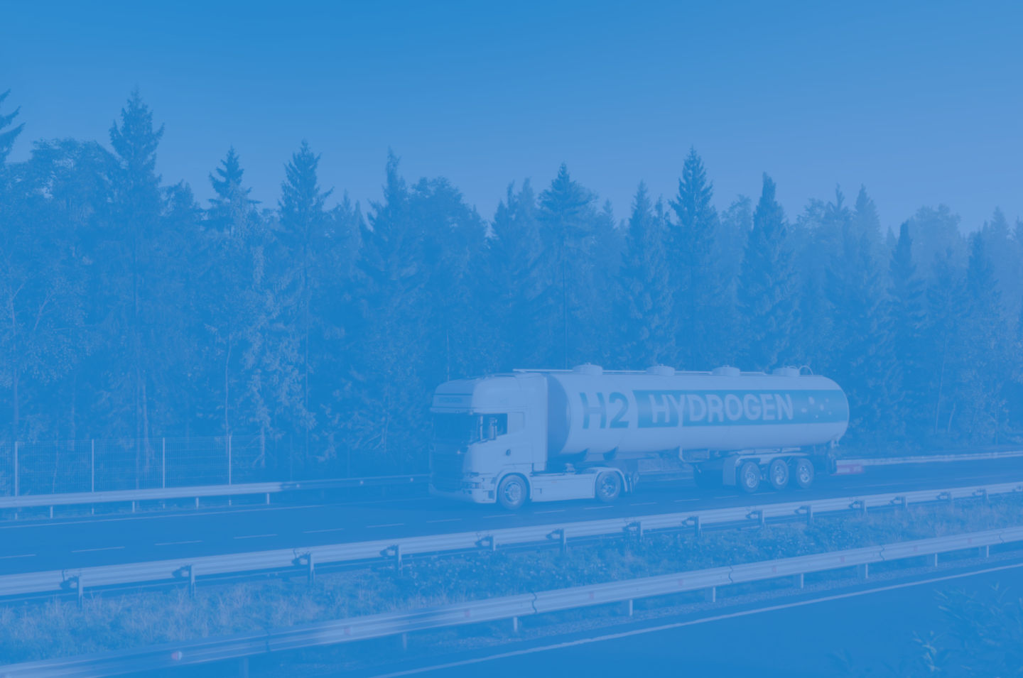 Sodobno tovorno vozilo ROK-PREVOZI na poti